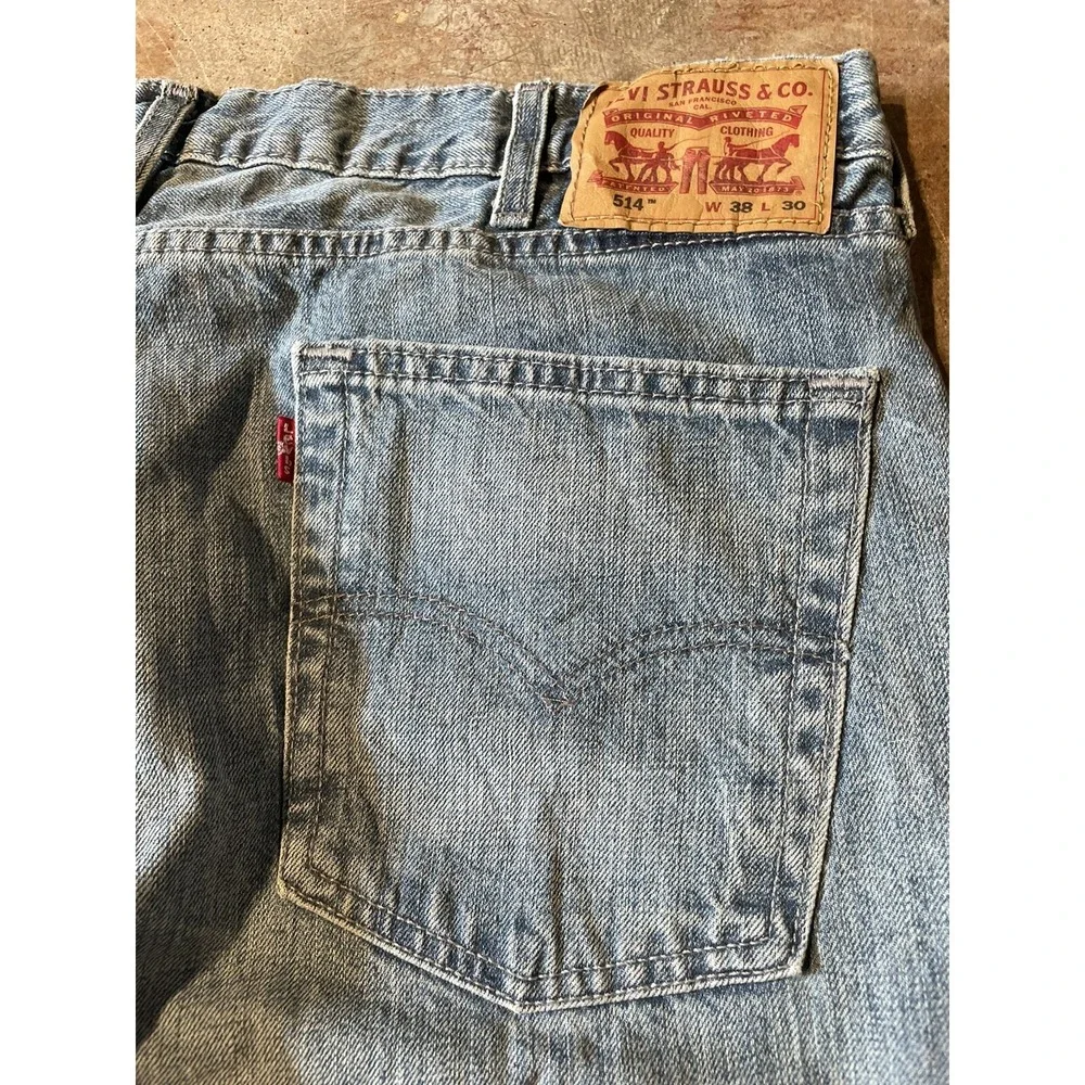 VTG Levi's 514 Slim Straight Leg Leather Patch Light‎ Blue Denim 38W x 30L *